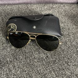 Aviator Ray-Ban sunglasses