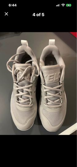 Women’s New Balance cleats
