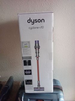 Dyson cyclone v10