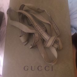 Authentic Gucci Shopping Bag And Box To Match