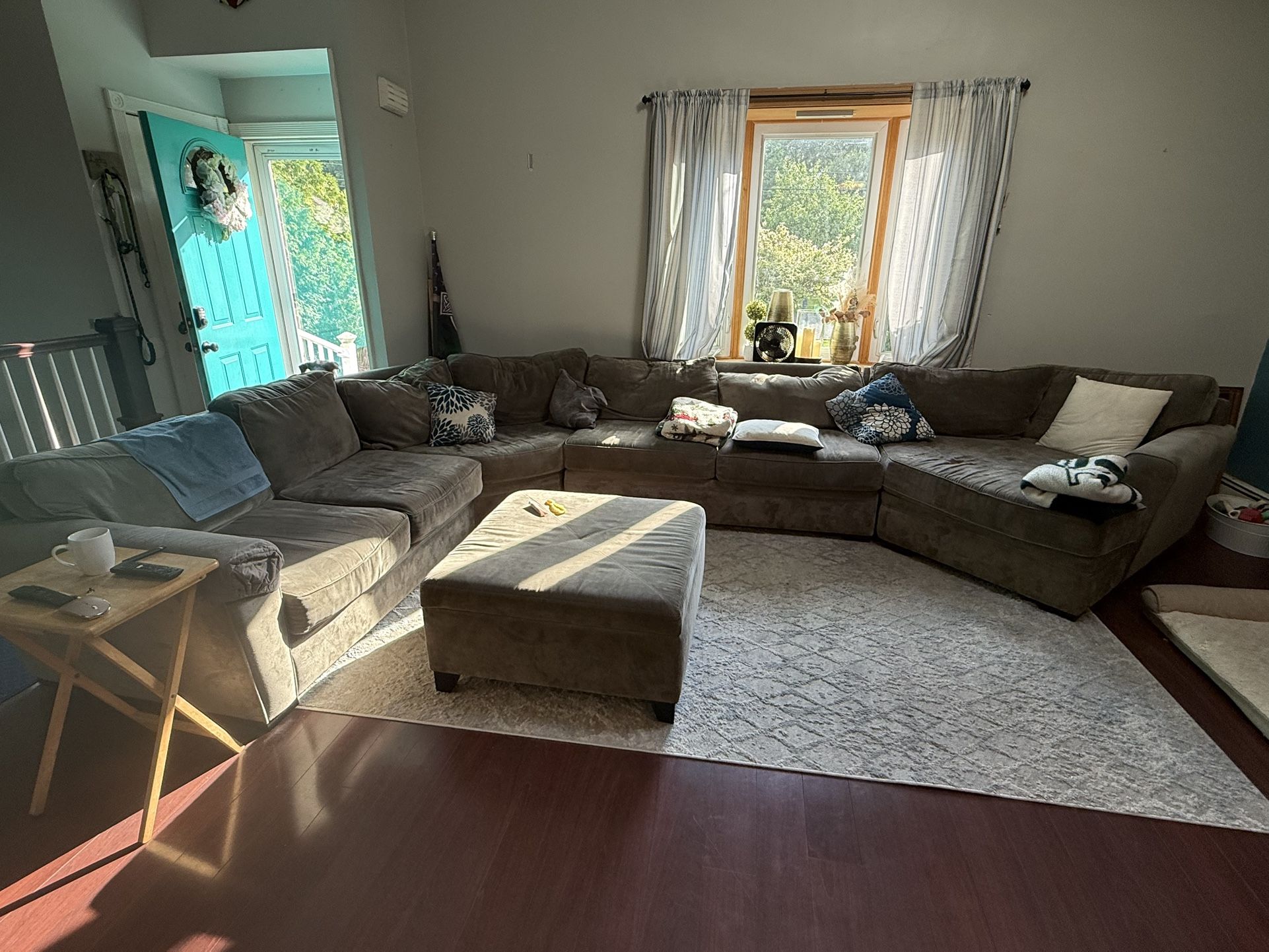Raymour & Flanagan sectional