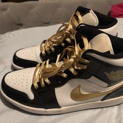 Air Jordan 1 Mid “Metallic Gold” – Size 10– Great Condition!