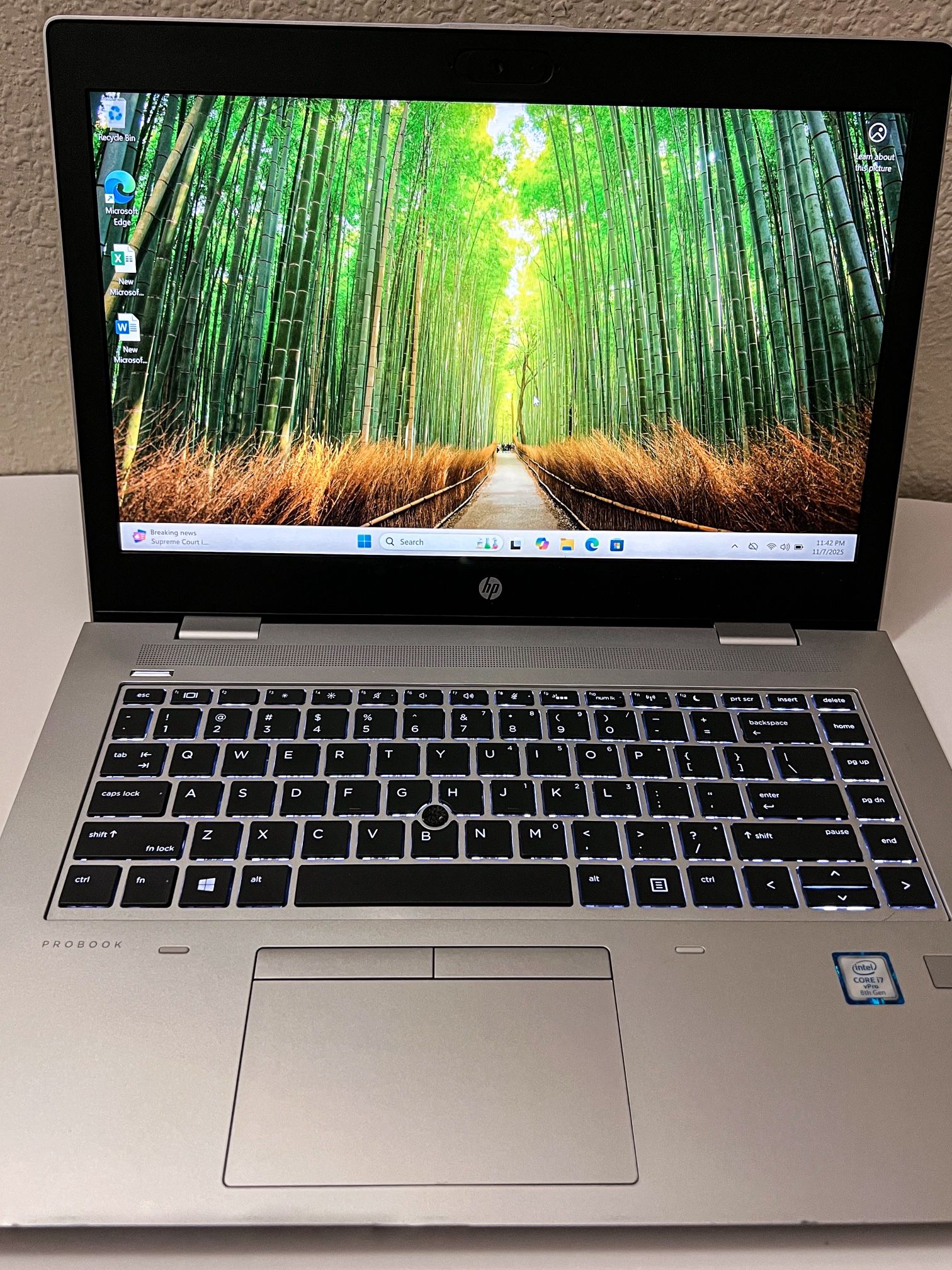 Nice HP laptop, Core i7 processor, 16GB RAM + Microsoft Office.