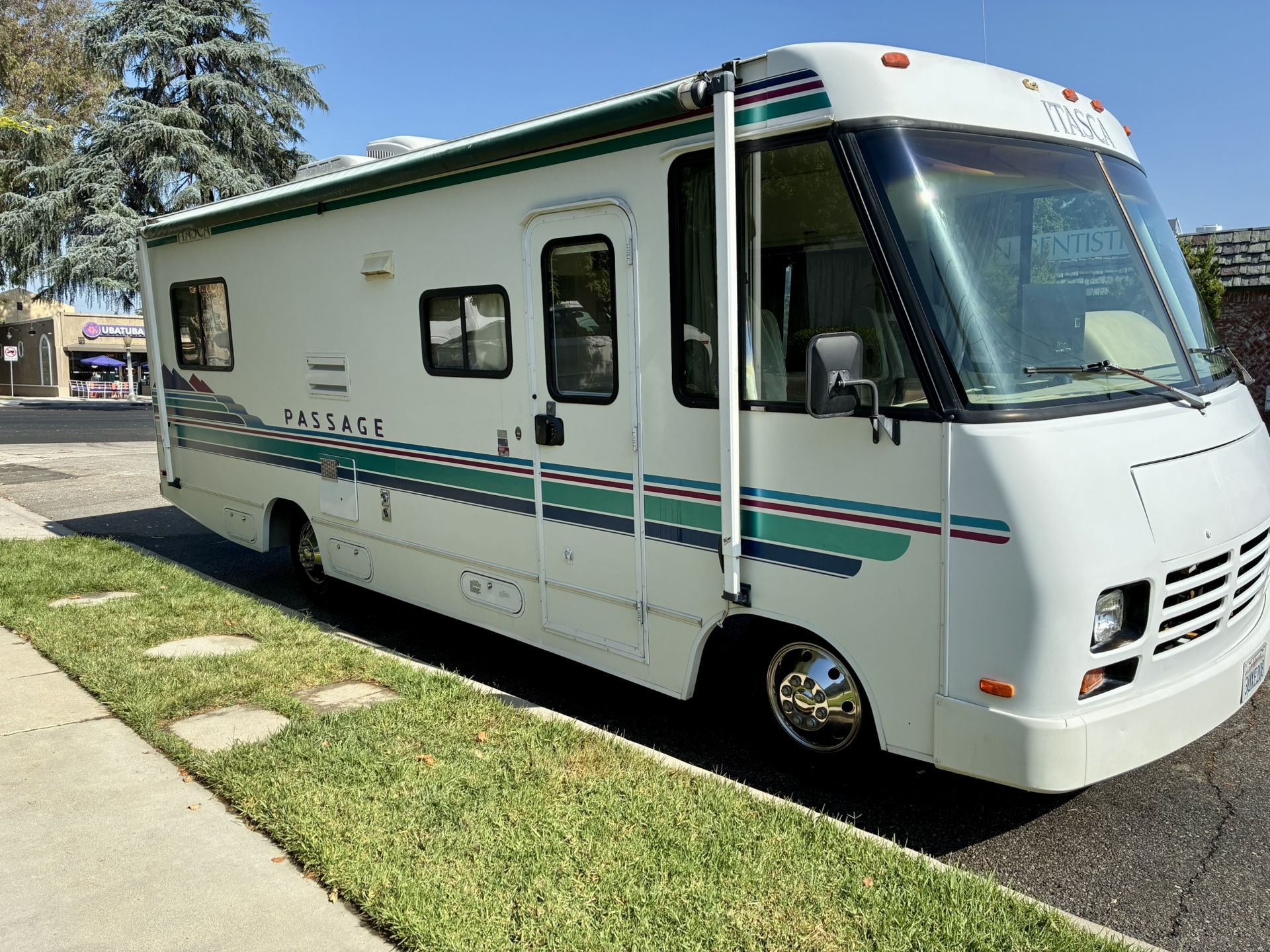 1995 Winnebago 25Ft 40,000 Miles