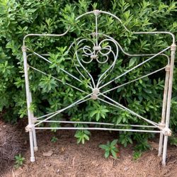 Steel Bed Frame Antique Very Sold Frame $30 Single