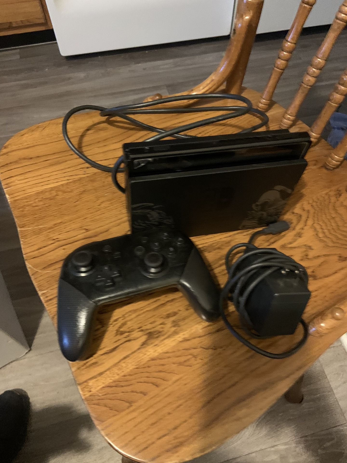 Nintendo Switch W/controller 