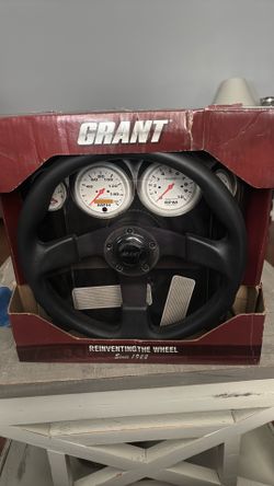New Grant steering wheel 19014