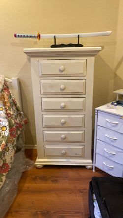 Twin size bedroom set