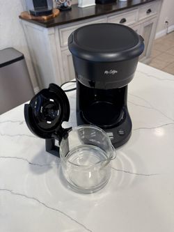https://offerup.com/redirect/?o=TXIuY29mZmVl Coffee Maker