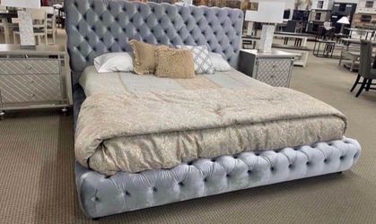 NEW IN BOX- Glam Grey Platform Bed Frame Queen & King Size