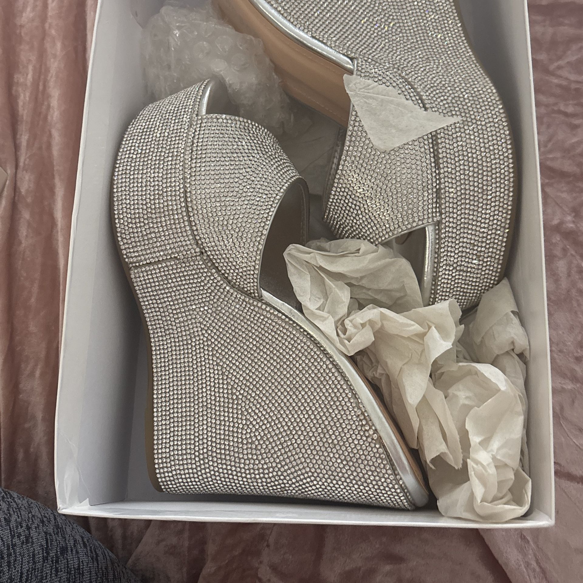 Rhinestone 6” Wedges Size 8.5 New In Box