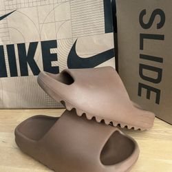 Yeezy Slides