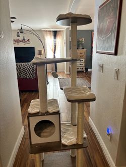 Modern cat tree
