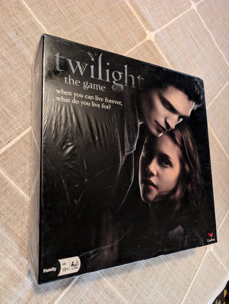 Twilight The Movie Family Board Game Ages 13+ 2-8 Players NEW / SEALED