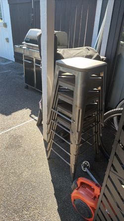 Metal and wood bar stools