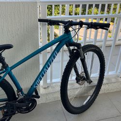 Specialized Mountain Bycicle Purple And 27.5 In Wheels