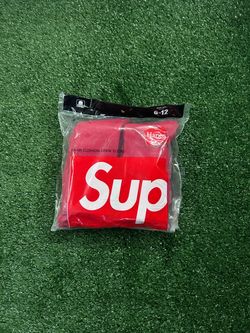 Supreme socks