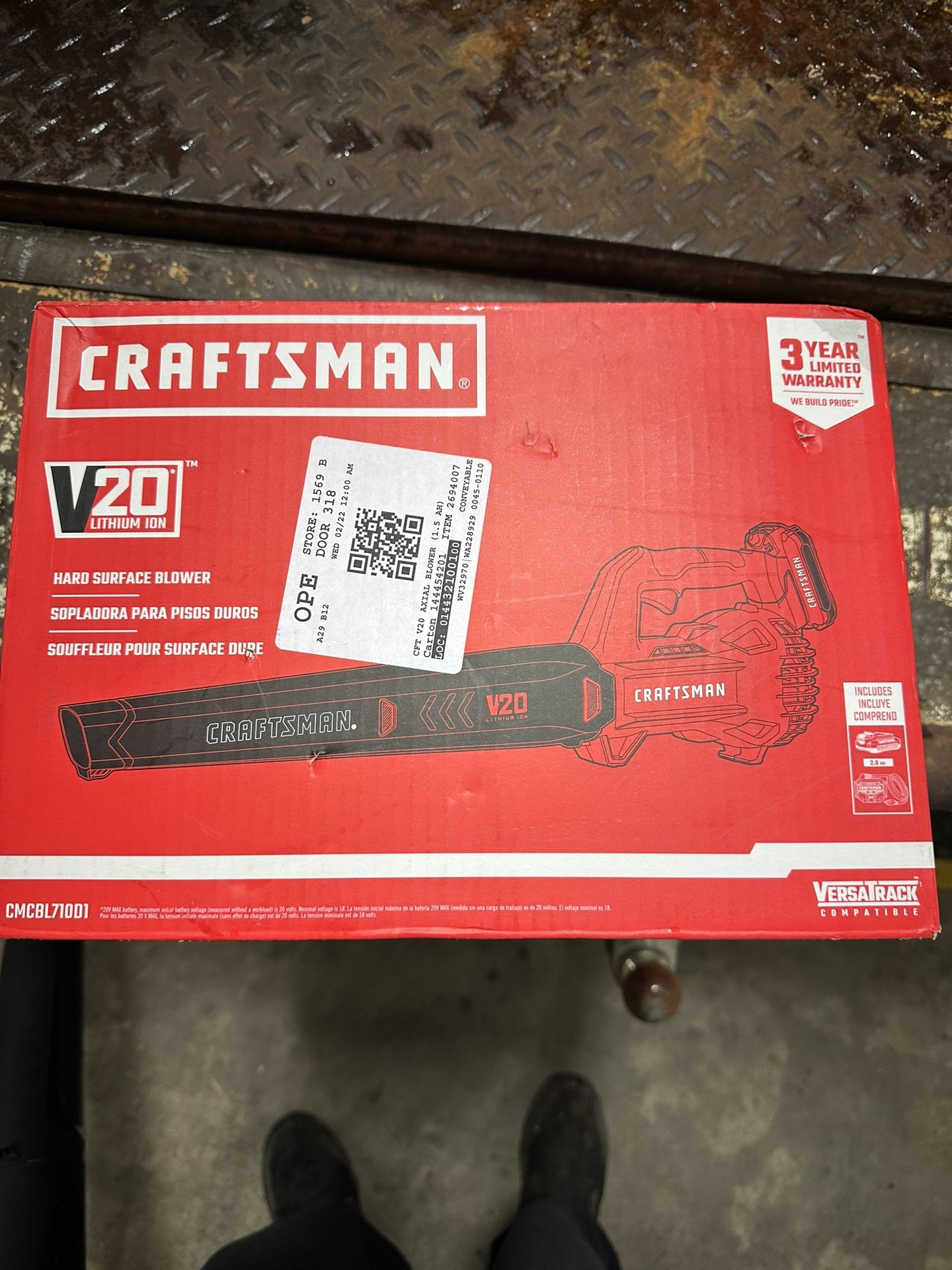 CRAFTSMAN V20 Cordless Leaf Blower, Hard Surface Blower, Bare Tool Only (CMCBL710B)