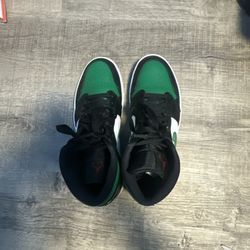 Air Jordan 1’s Mid Se Craft