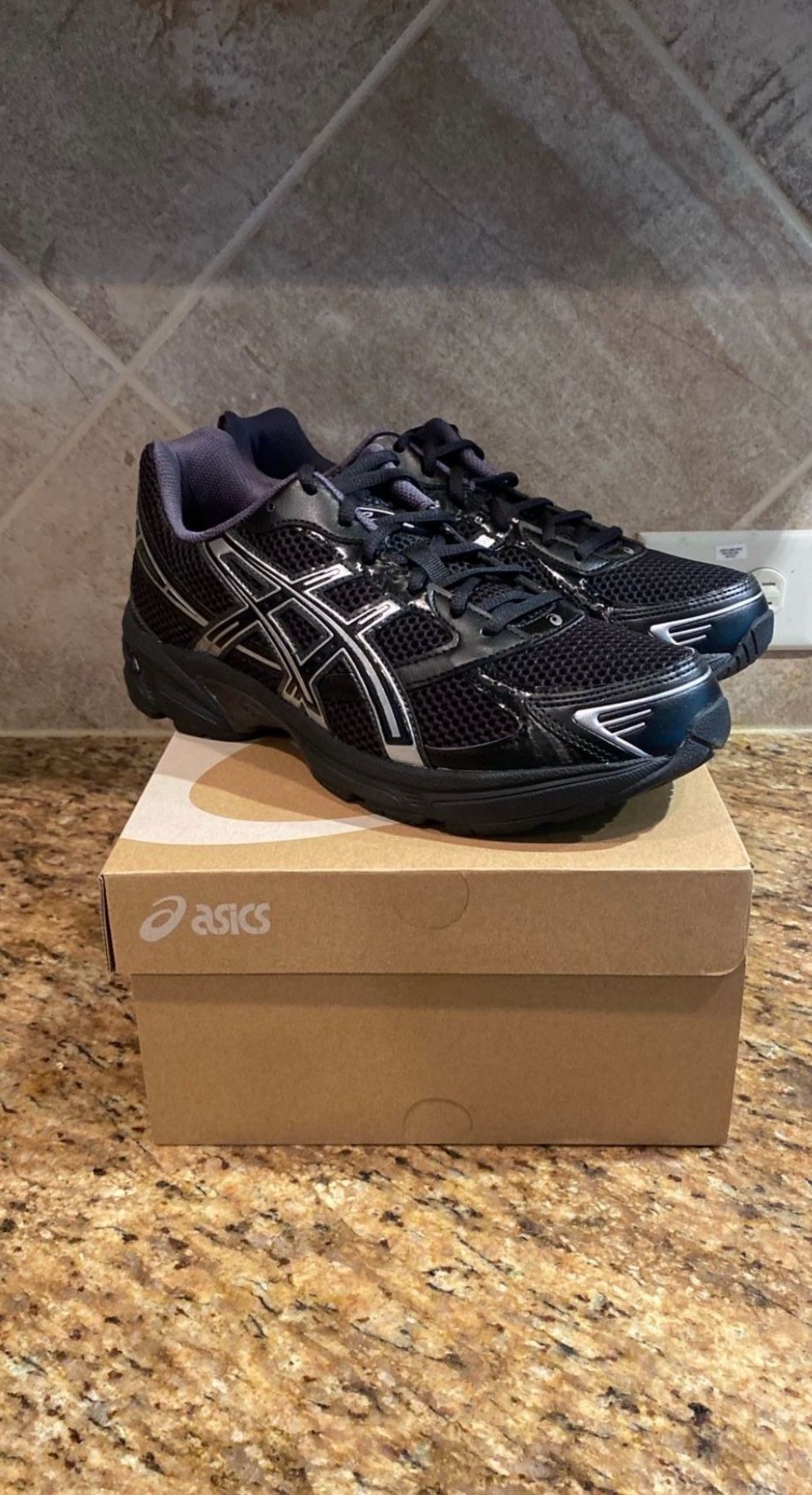 ASICS Gel - 1130 Size 7.5, 8.5 , 9.5 , 10.5 , 13 DS