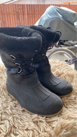 Kids Rain/snow boots size 3