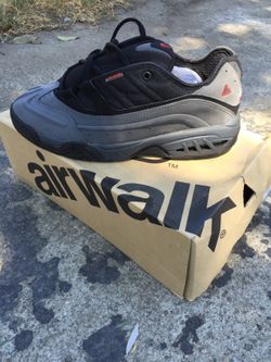 Brand new never worn Air walk shoes size 10.5