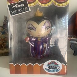 EVIL QUEEN DISNEY SHOWCASE COLLECTION