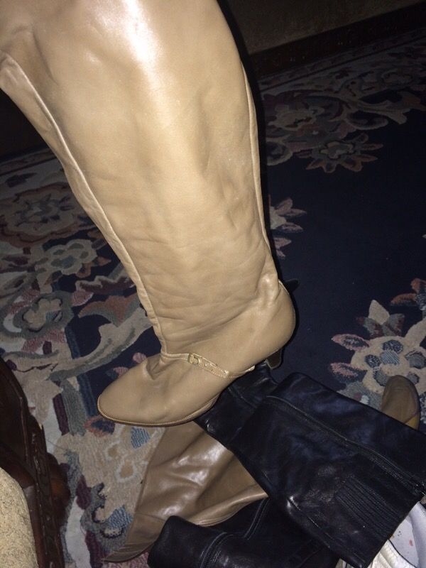 Size 9 women's boots