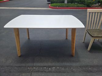 LOVMOR (Lowe's) dining table [chairs not included]