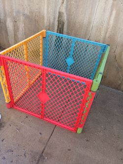 Pet play pen