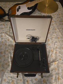 Crosley brown portable leather suitcase record player