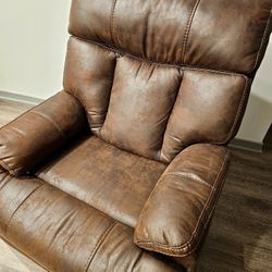 Power Lift Leather Recliner 