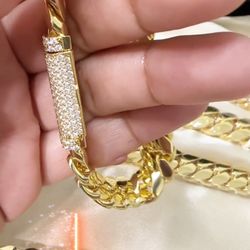 Cuban link diamond box closure
