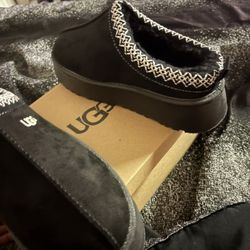 UGG Boats never worn too big ordered online