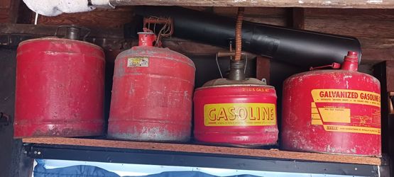 4 Vintage Gas Cans