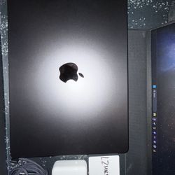 M4 14 Inch MacBook Pro
