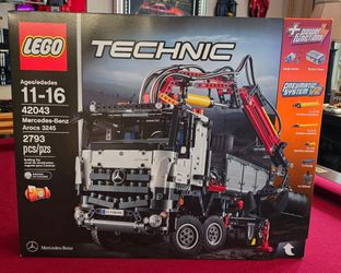 Lego Technic 42043 Mercedes-Benz Arocs3245 New!