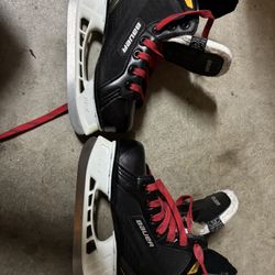 Bauer youth 13 Skates
