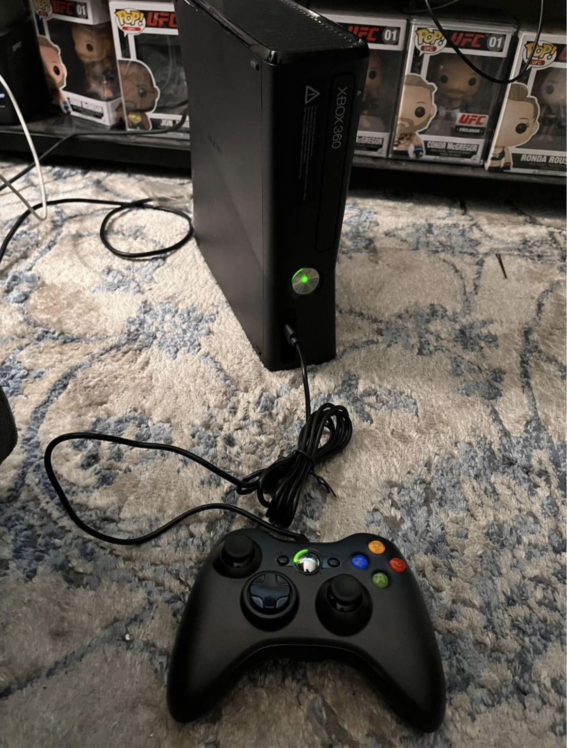 Xbox 360 With Brand New Controller 