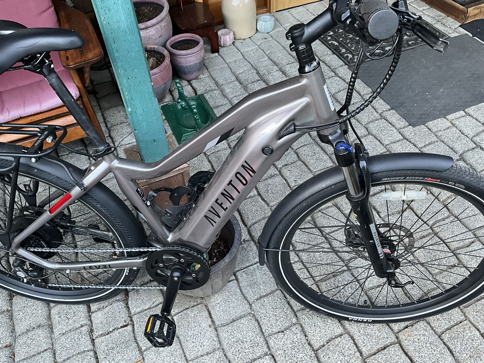 Aventon Level 2 Class 2 Commuter