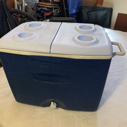 Rubbermaid Blue Cooler