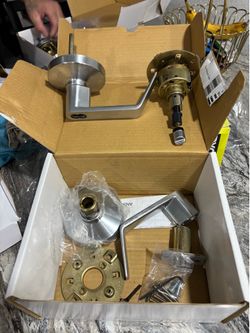 Durable grade one entrance lever lock set with interchangeable locks