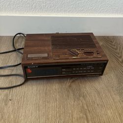 Vintage 1980s Sony clock radio
