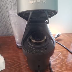 Nespresso  Virtuo Coffee Machine