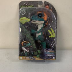 Untamed Raptor By Fingerlings Fury Blue.