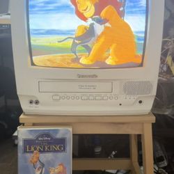 Vintage White Panasonic 13" White CRT TV/VCR VHS Combo PV-M1359W w/ FM Radio