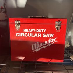 Milwaukee Circular Saw 