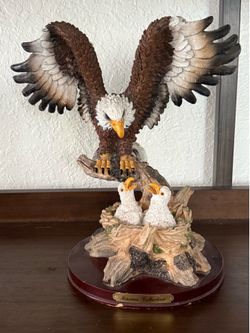 Eagle Statue for Home Decor - Animal Figurine Sculpture Ornament for Shelf, Bookshelf, Table, Office,...