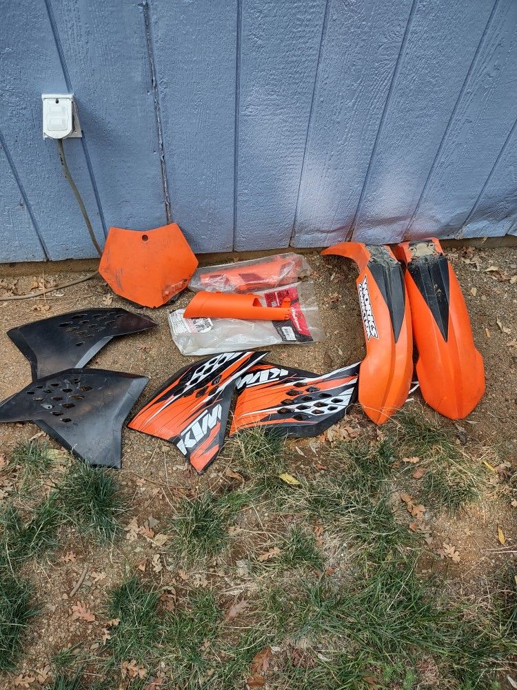 2010 Sx250 Plastics