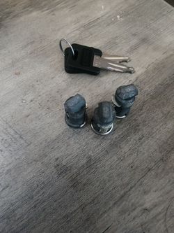3 roof rack keys